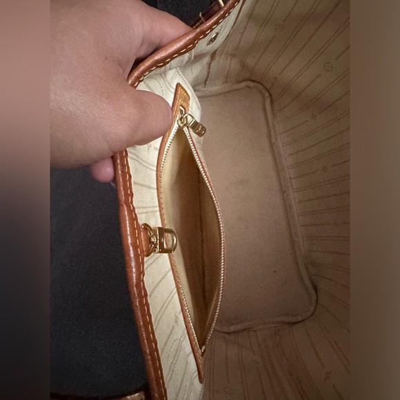 GREAT CONDITION Neverful PM Azure - Picture 8 of 12